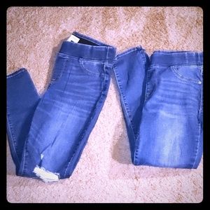 2 pairs of Old Navy Rockstar jeggings